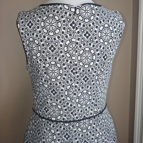 Merona Fitted Dress Size M, NWOT - Picture 6 of 7